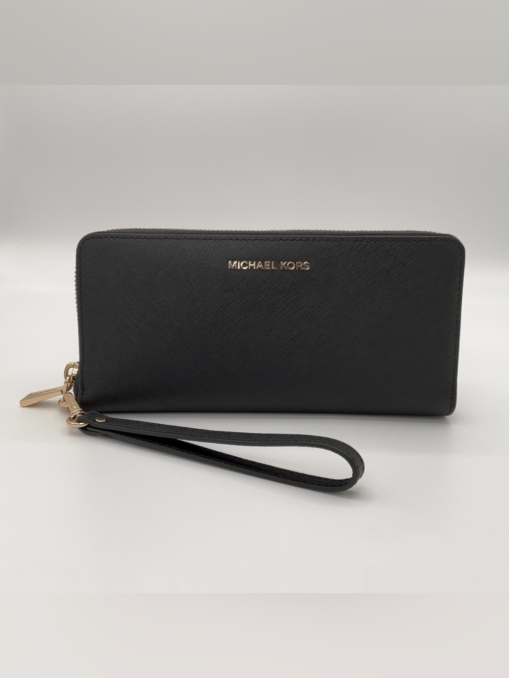 Michael Kors - Wallet w/strap - Black Leather Gold Hardware - LIKE NEW